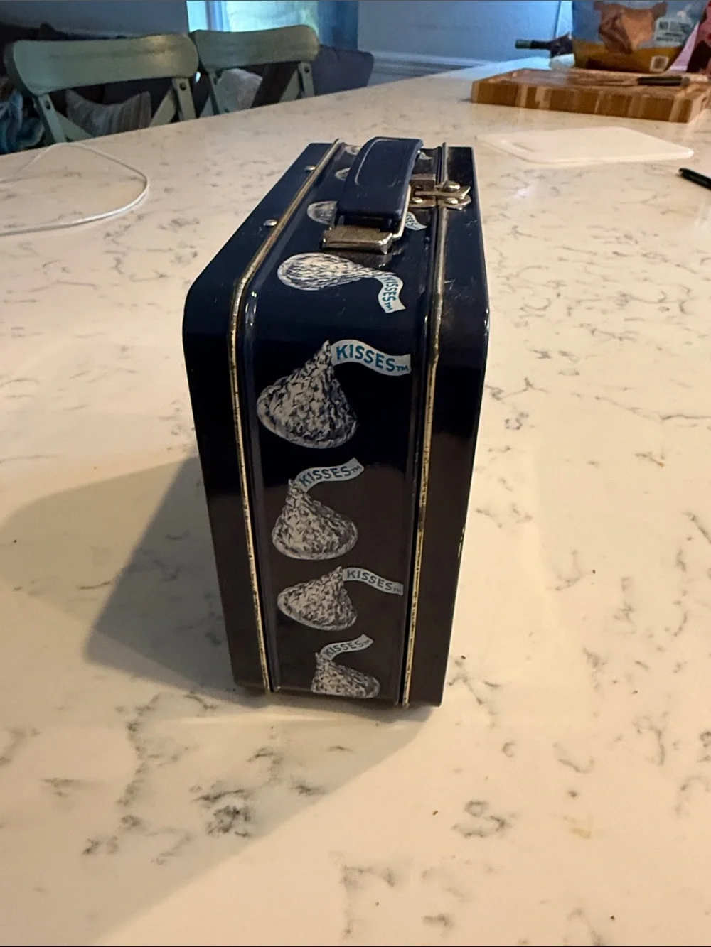 Vintage Blue 'A Kiss for You' Decorative Tin Lunchbox